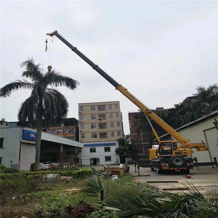 上海12吨吊车出租一天的收费标准是什么