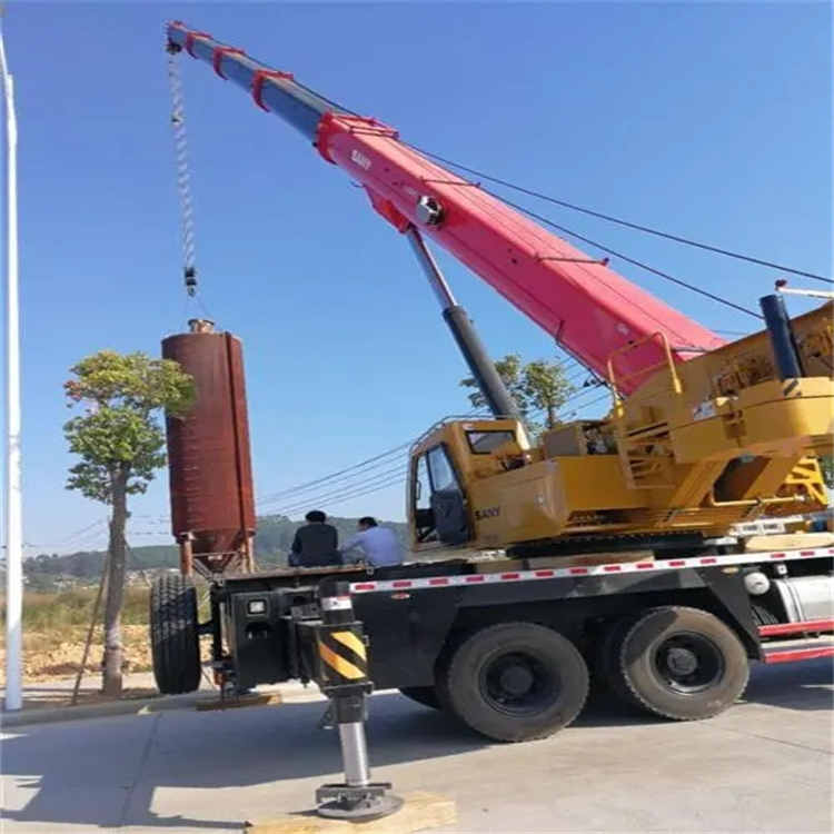 上海专业吊车租赁多少钱