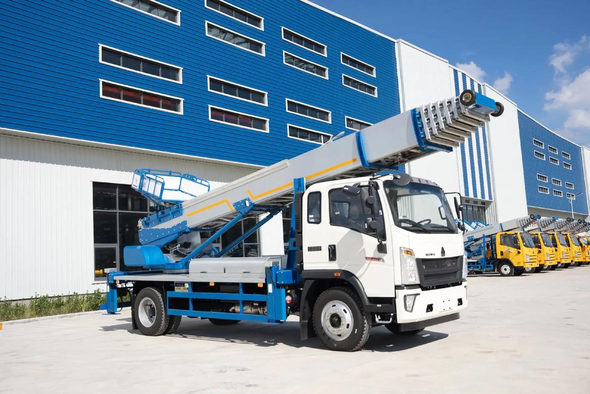 上海出租云梯车高空作业车 建筑垃圾搬运