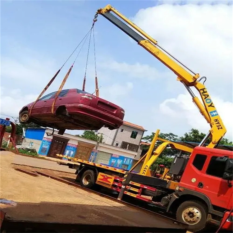 上海吊车吊汽车的正确方法